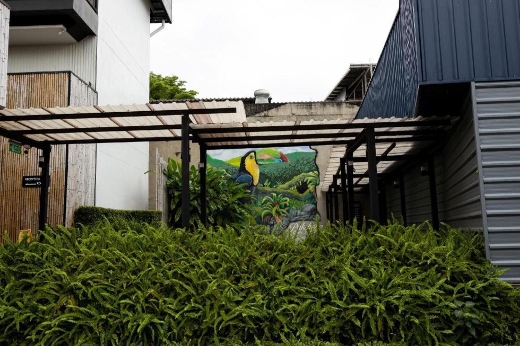 Pakchong Center Poshtel Hotel Exterior photo